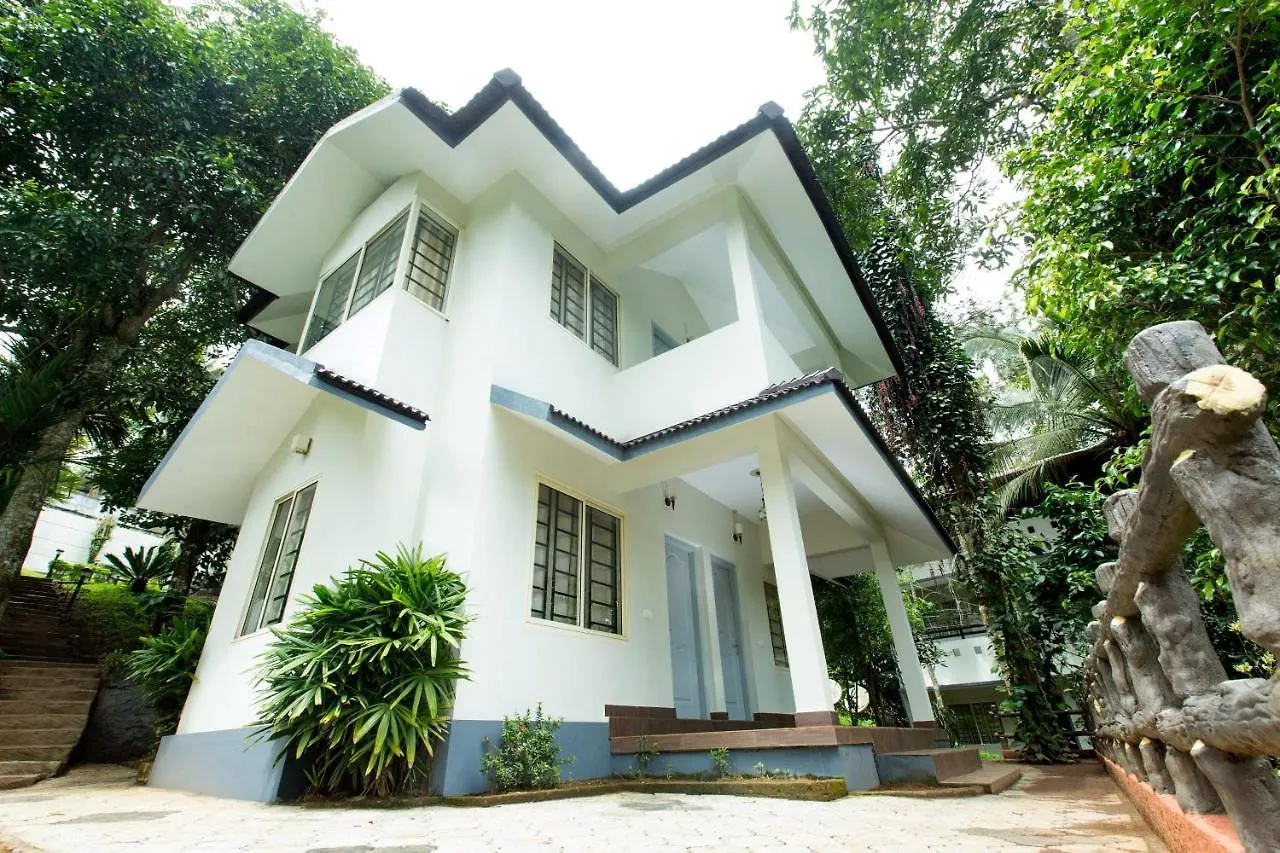 Oyo 9676 Karapuzha Island Resort Meppādi