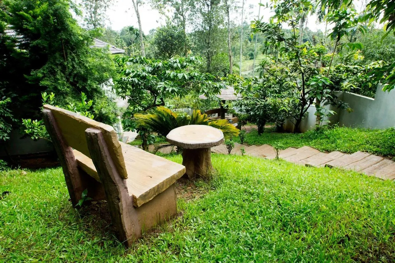 Oyo 9676 Karapuzha Island Resort Meppādi 3*,  الهند